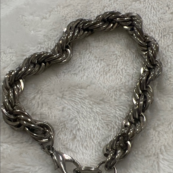 14k GF Twisted Rope Bracelet - Picture 6 of 9